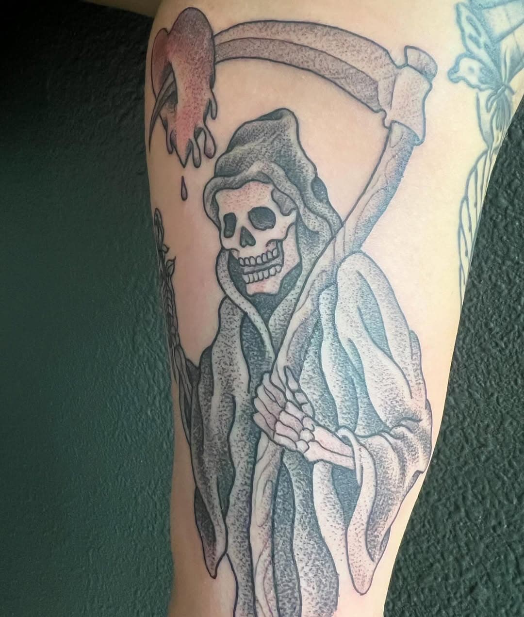 haven’t posted a new tattoo in quite some time! this was a fun one today .