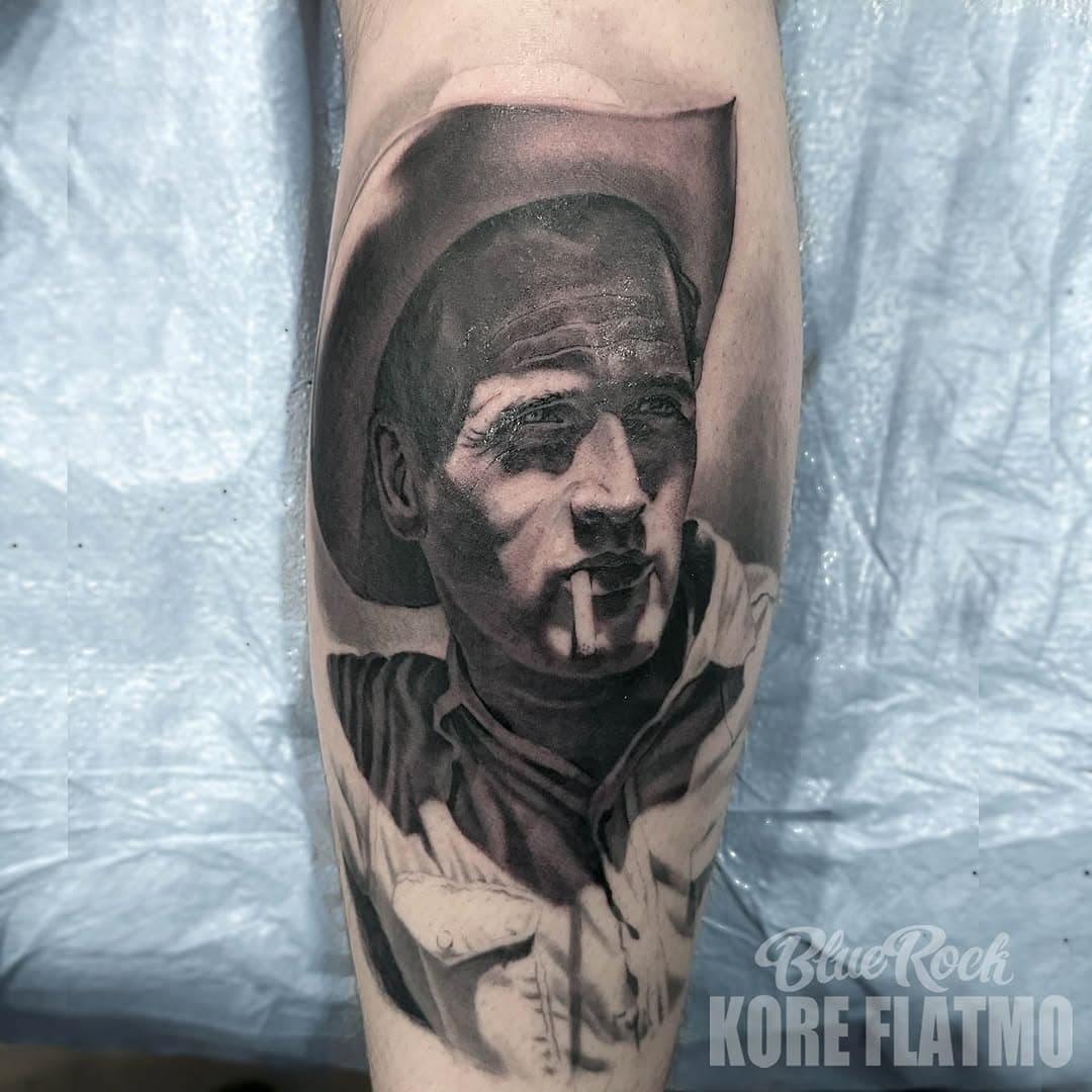 A #blackandgray Paul Newman #portraittattoo for Hudson. 

All sessions at Blue Rock Tattoo are scheduled by appointment. 

Please email contact@plurabella.com for more information. 

#BlueRockTattoo :: #Northside45223 :: #CincinnatiOhio 

#koreflatmo #plurabella 
#tattoooftheday #tattoosofinstagram
#blackandgraytattoo #blackandgreytattoo 
#paulnewman #coolhandluke
#tattoo #tattoos #tattooed