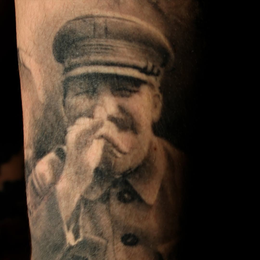 Few years old healed part of a Soviet story based sleeve #josephstalin #blackandgrayrealism #sleevetattoo #soviet #tattoo #tattoos #ink #customtattoodesign #legend  #Caesar'sLEGENDtattoos