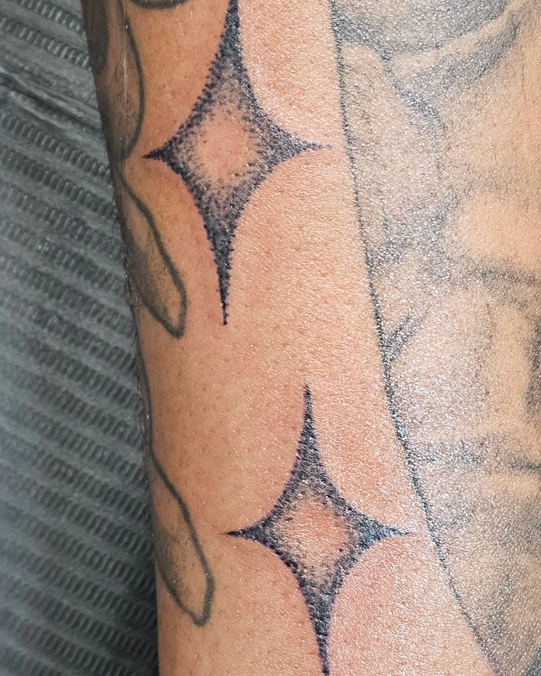 Some dotted 4 point stars for Elijah today