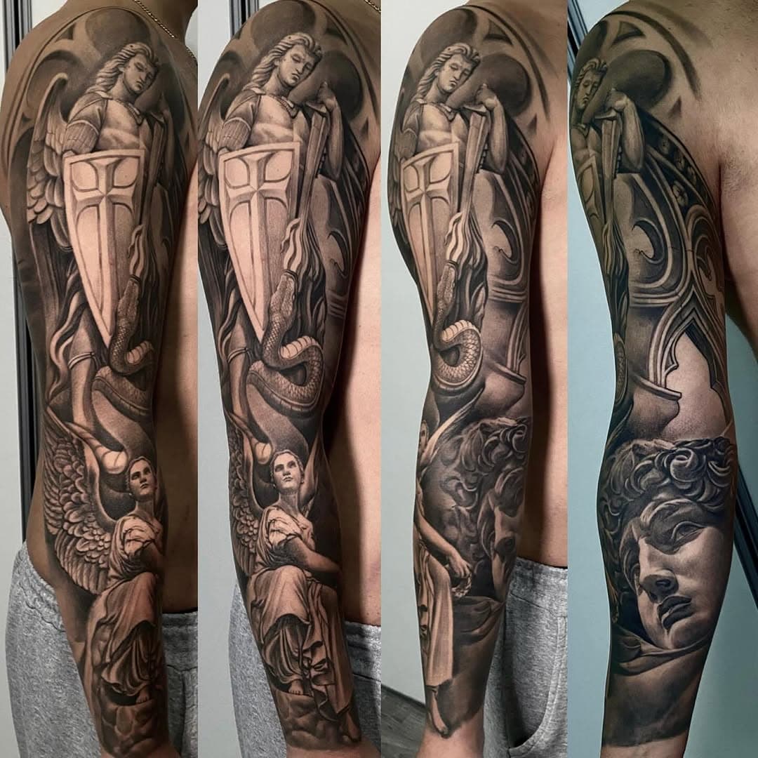 “ATTRAVERSO QUESTE STATUE HO CERCATO DI ESPRIMERE I VALORI IN CUI CREDO FORZA CORAGGIO AMORE” realizzato da @lino_ozon presso @ozontattoostudio #realistictattoo #realistic
#blackandwhite #blackandgreytattoo #skull
#skulltattoo #angel #angeltattoo #gotic
#gotictattoo #religiousart #religioustattoo #tattoo
#tattoos #tattooart #tattooartist #tattooed
#tattooist #ink #inktattoo #inked #inkart
#napolitattoo #napoli #stmichel #arcangel