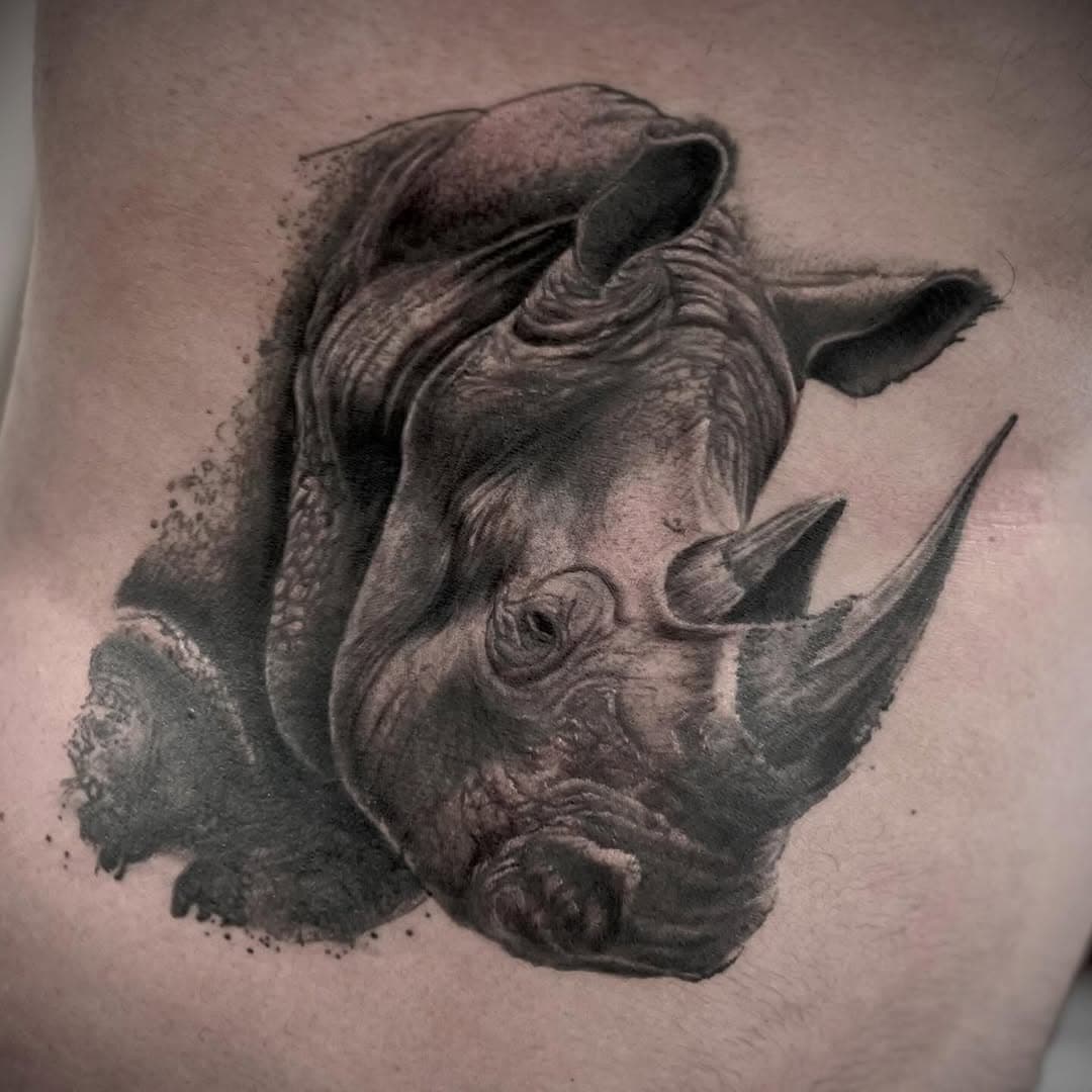 This was a tough spot but a great piece to do this is mostly healed just added some highlights 👌 what do you think 🤔😊 @loveandchaostattoogallery @nashie_tattz @numbuptattoo @_numb_skulled @dynamiccolor @tattooconnect @bnginksociety @realistic.ink @realismtattoo @tattoosocietymagazine @melbournetattoosupplies @allinked @dynamiccolor  @tattooconnect @allinked @sullenaustraliaofficial @inkers_downunder @inkedaustralia  @worldwideinkmag  @worldwideink_  @inkmoneyaus #inked #tattooideas #realistic #realistictattoo #realism #realismtattoo #tatts #tattoos #tatted #tattooist #tattooart #tattooartist #colouredtattoo #tattoosofinstagram #tattsofinstagram #ink #blackandgreytattoos #sunshinecoasttattoo #sunshinecoasttattooist to #sunshinecoastartist #noosatattoo #noosatattooist #noosaheads #peregiantattoo #peregianspringstattooartist