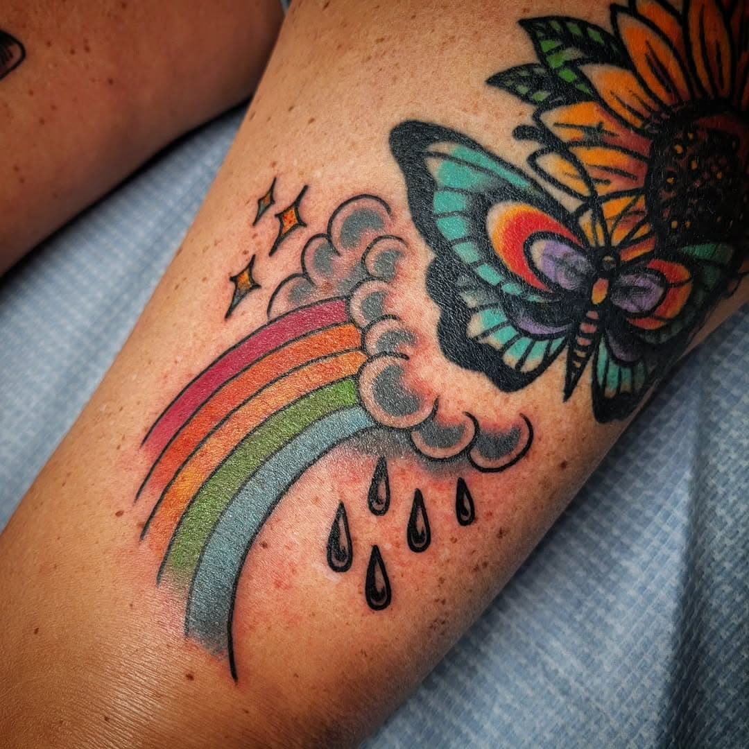 @sinnersandsaintstattoopgh 
#tattoo #sinnersandsaintstattoopgh #pittsburgh #rainbow #rainbowtattoo