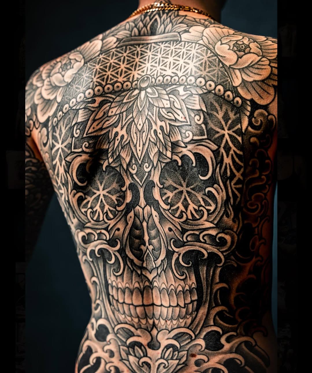 One of my favourites. 1 year healed on the powerful @aidenhoward2000 💀

📷 @toby_cuthbertson