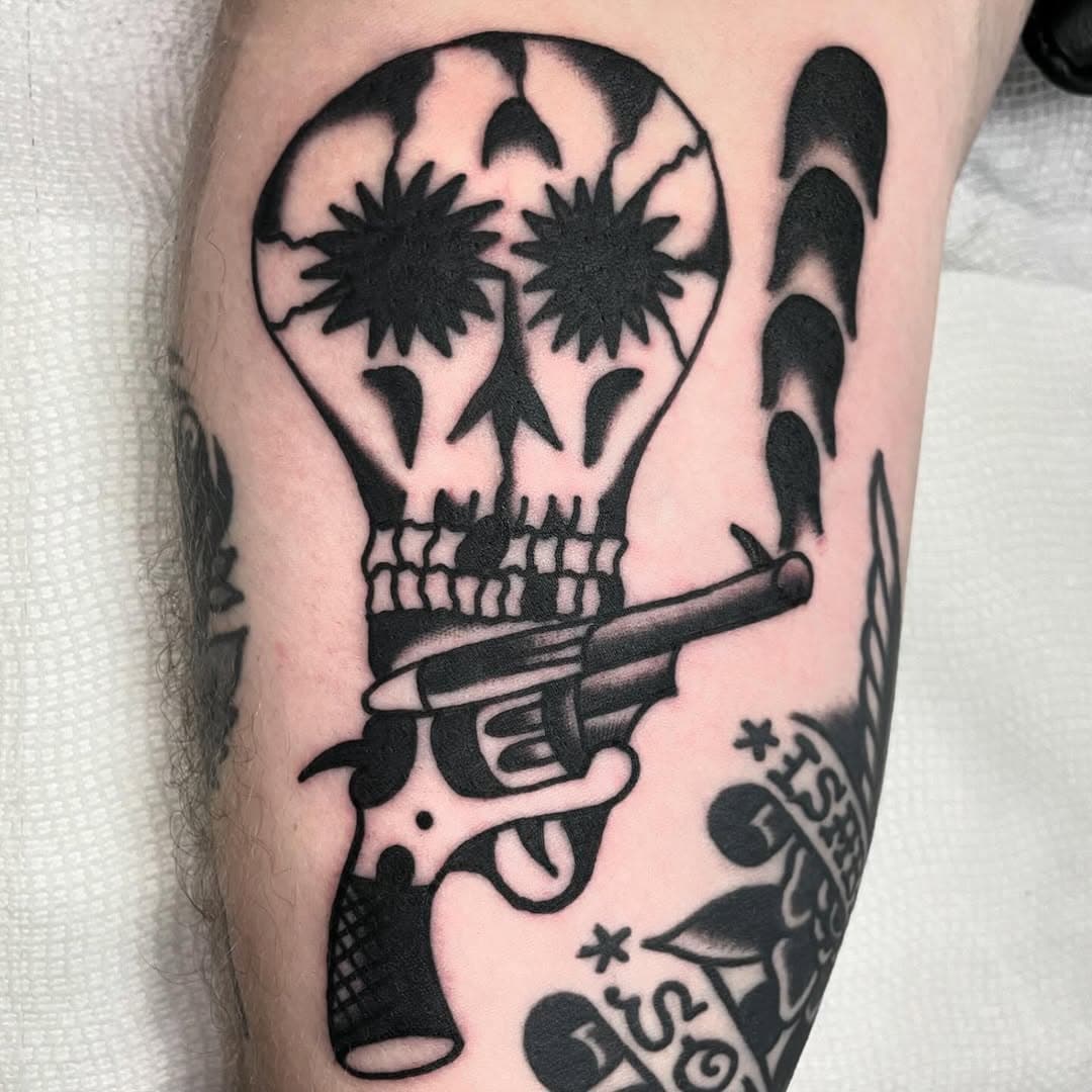 shooter. Skull tattoo N. Y. C.