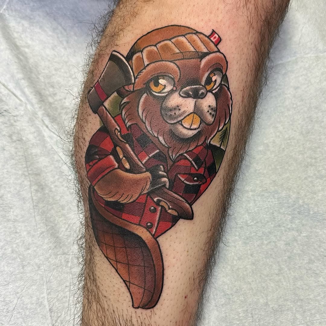 Hank the lumberjack beaver! 🪓🦫🇨🇦 had a great time tattooing you guys! Done at @atomictattooandpiercing ♥️