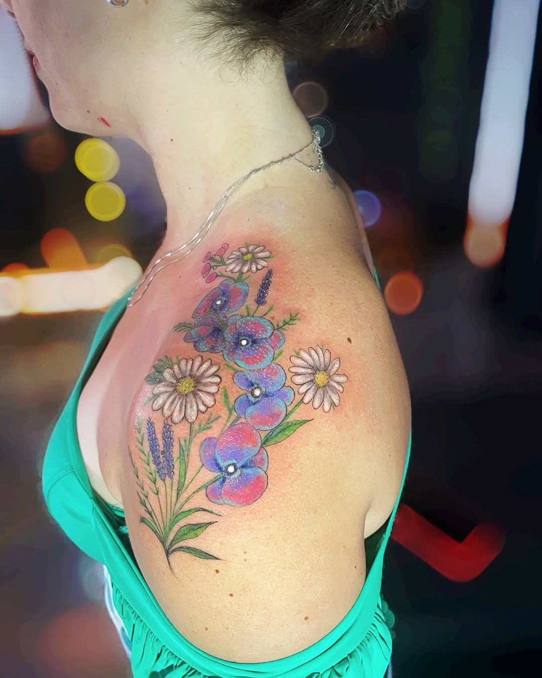 Tatuagem Floral colorido 🌻🌺
Muitas flores 🫶

Vem fazer seu orçamento, clique no link do meu perfil e chama 🔥