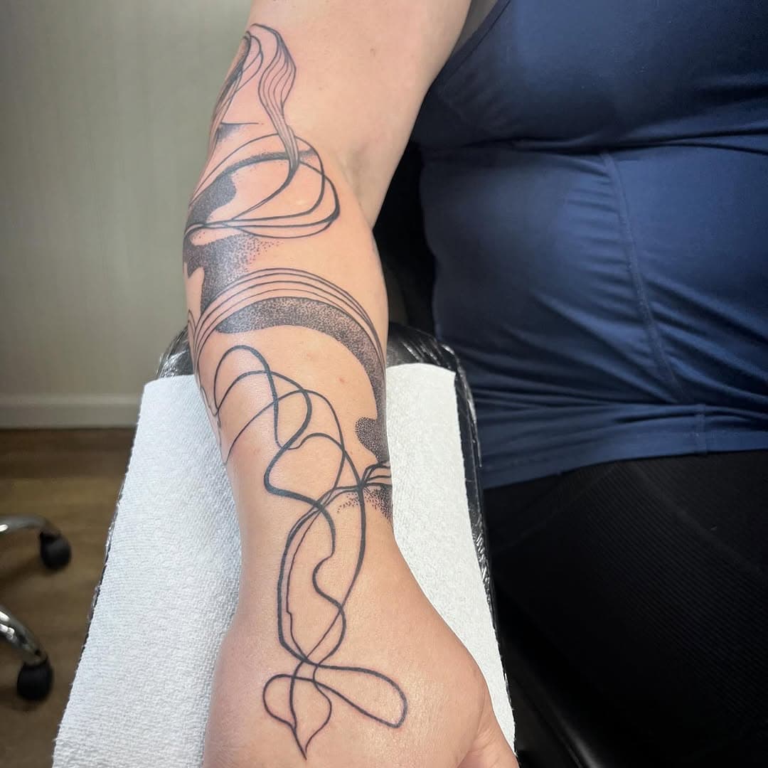 Fun start to a sleeve. Love working on projects like this! Also love getting to seeing Jacque and Kristen…perfect souls 😊

#tattoo #kctattoo #kclife #abstracttattoo #kctattooartist #kcart