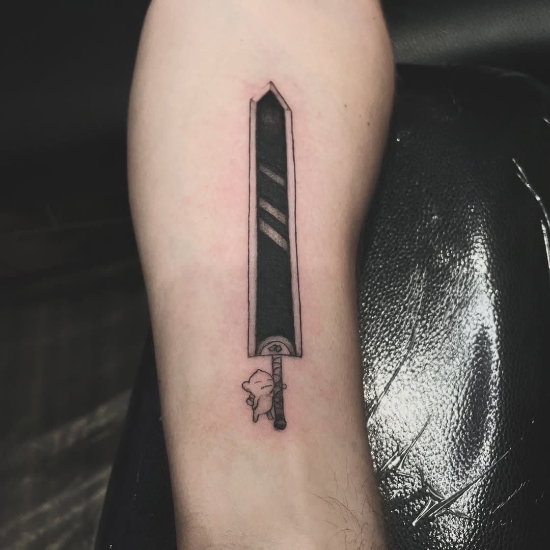 The legendary swordsman, Puck. Gut’s sword from berserk done at @itsanimemagicinkd for @idek.chad 

#BerserkTattoo #GutsTattoo #DragonslayerTattoo #PuckTattoo #AnimeTattoo #MangaTattoo #ChicagoTattoo #5thCloudStudios #DrevisTattoo #FemaleTattooArtist #BlackAndGreyTattoo #AnimeInk #BerserkFans #AnimeTattooArtist