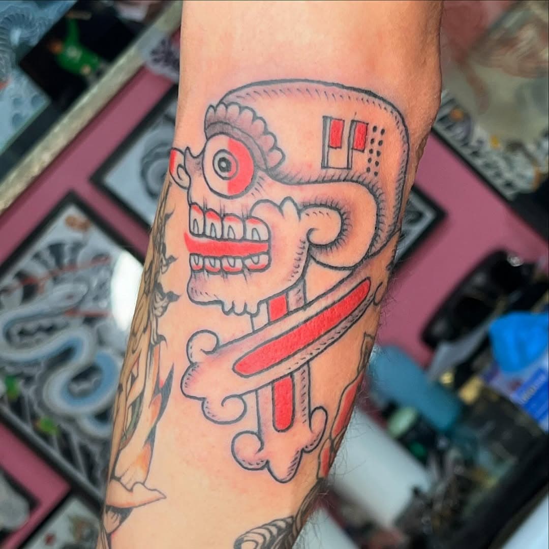 Grazie Mille Davide! Made @rosetattooamsterdam 🌹🌹🌹🌹 #rosetattoo #traditionaltattoo #rosetattooamsterdam #miquitzli #mexicatattoo #mexicanstyle #estilomexa #calaveratattoo #skulltattoo