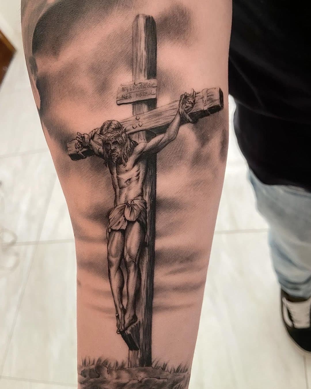 A crucificação de Jesus. Trabalho muito bem detalhado apesar do tamanho. Parte de um fechamento.