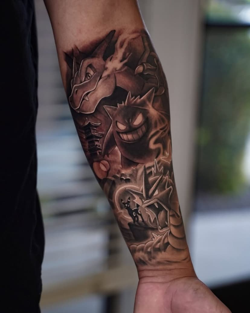 After a few months, we’re finally done with this Pokemon piece 😭 More please!

#pokemon #pokemontattoo #charizard #gengar #umbreon #gyrados