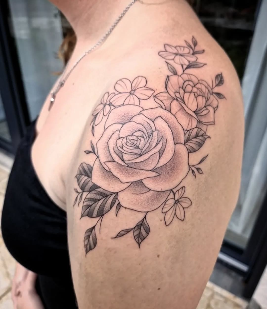 Fineline flowers for @manuu1012 thanks! 

.

..

.

#nofilter #tattoo #tattoos #fineline #finelinetattoo #finelinetattoos #flower #flowertattoos #blackworktattoo #blackandgraytattoo #blackandgreytattoo #dotworktattoo #dotshading #royboytattoo ##haarlem ##haarlemtattoo ##holland ##Nederland #netherlands #instagood #instagram