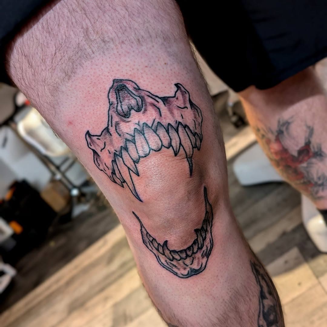 ❌another knee banger ❌
.
.
.
.
#blackworktattoo #nottinghamtattoo #skull #bulwellsfinest #boldwillhold #kneetattoo