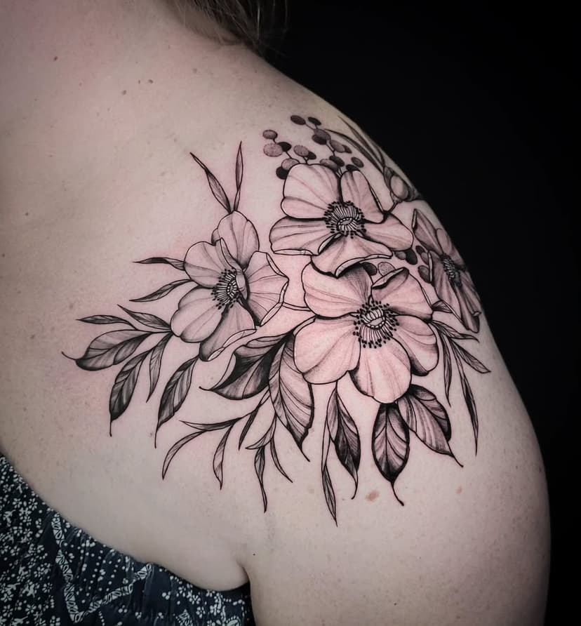 Réalisé à @lapothicairetattooshop
.
.
.
.
.
.
.
.
.
.
.
.
.
.
.
.
.
.
#flowerstattoo #floralinspiration #flowers #blackwork #blacktattoo #blackworkers #tattooart #floraltattoo #tattooartistmagazine #floral #nantes #blacktattooart #tattoolife #tatouagenantes #tattooworkers #blacktattoomag #lachapellesurerdre #tattooistartmagazine #tattooist #tatouage #tattoonantes #iblackwork #engraving #girlwithtattoos #nantestattoo #botanical #igtattoo #flowersbouquet #shouldertattoo