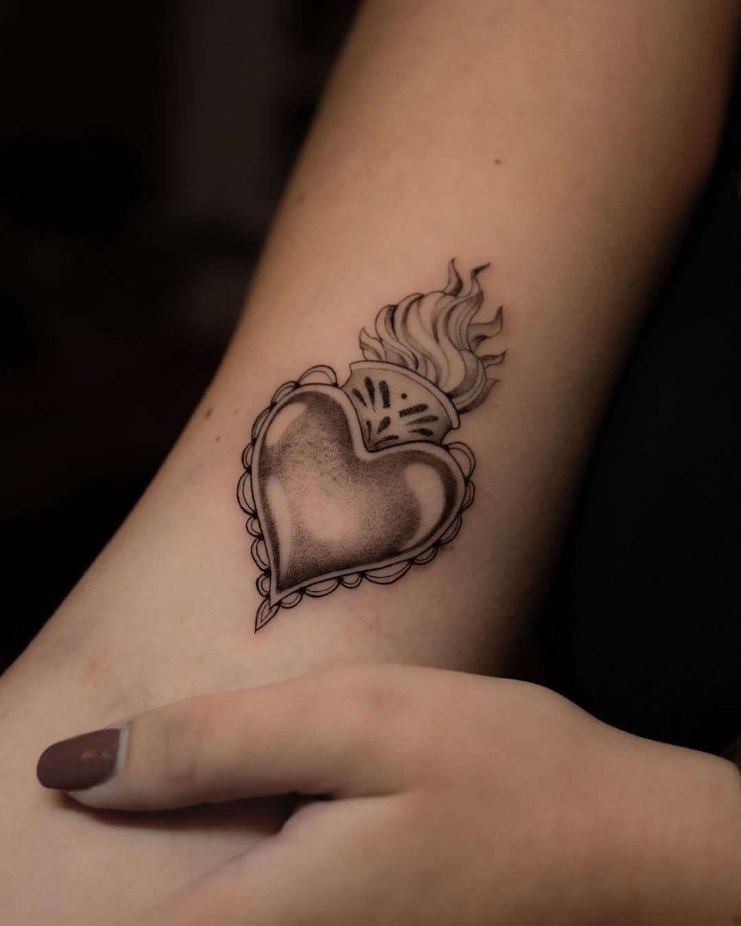 sacred heart ❤️‍🔥
Thx for trust in me.

ROMA- DICEMBRE // GENNAIO
————— prenotazioni aperte 

RUVO DI P - GENNAIO (ultimi posti) // FEBBRAIO (open)

#tattoo #tattoos #classictattoos #ornamentaltattoos #blackink #inked #inkers #inklife #inklovers #sacredhearttattoo #romatattoo #romatattooartist #realistic #fineline