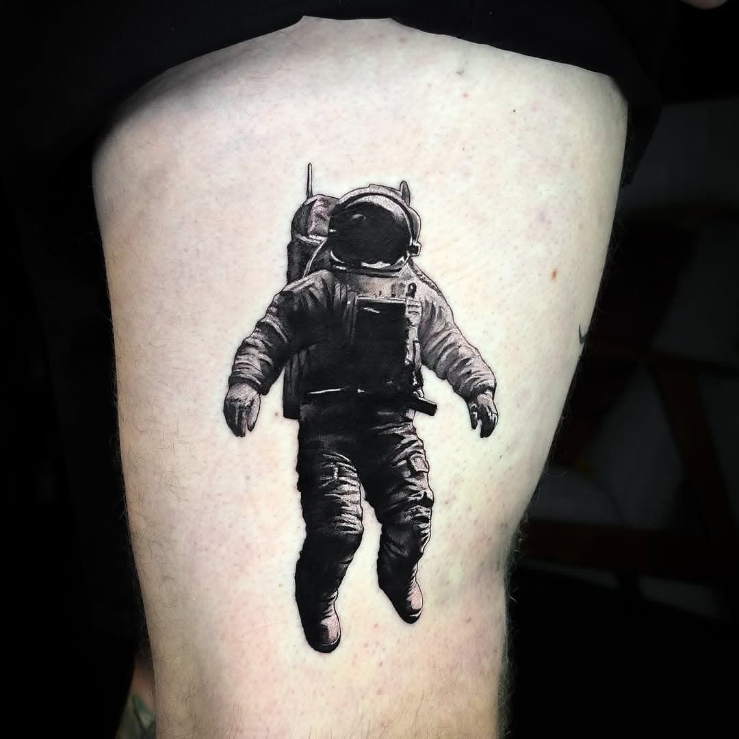 Happy 10th birthday Interstellar. 

@thebirchtattoocompany 

#bng #smallblackandgrey #bnginksociety #blackandgreytattoo #interstellar #interstellarmovie