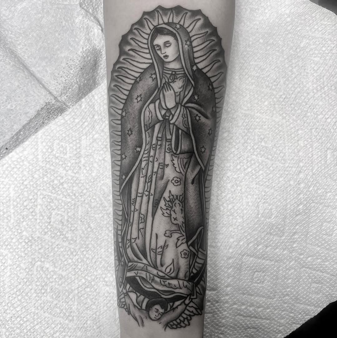 @damnitfrankie #guadalupe #blackandgreytattoo #214 #catholic #downtownplano #texas