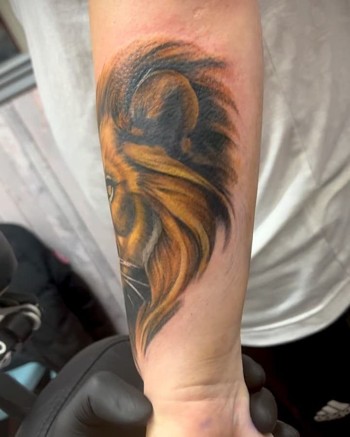 —- First session done on a forearm wrap —- 
.
Full colour designs always welcome - love these .
.
Done within a 5-hour session, as always get in touch for availability! 
.
.
#newcastletattoo #tattoo #tattoodesign #liontattoo #northeasttattoo #newcastleartist #colourtattoo