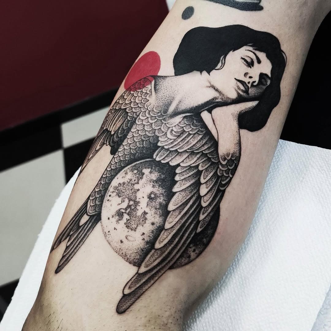 Sogno di luna.
Dedico questo lavoro a tutte le donne🌹

#25novembre #tattoo #tatuaggio #tatuaggi #moon #moontattoo #bird #birdtattoo #rome #roma #rometattoo #surrealismo #surrealism #surrealistictattoo #dream #dreamtattoo #ink #inked #blackwork