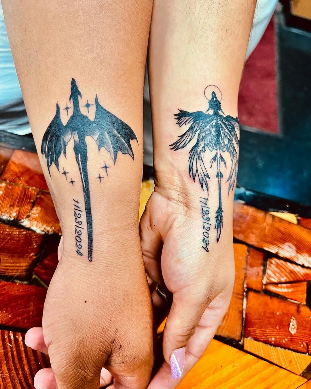 Dragon tattoos by @tattoos_by_caroline 🐉 
#dragon #dragontattoo #tattooshop #tattooartist #coupletattoos #justthetwoofus