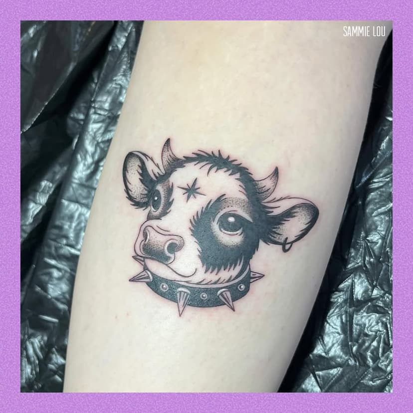 Done for the lovely @folkish.q with a tattoo ticket from the amazing @an_anast_tattoo 🐮 

🧡DIARY OPEN🧡

Send me a message or an email to enquire or book in. Prices are based per piece. 

~Tattooing from @cosmic_monsters_incorporated ~

✨Sponsored by @yayofamilia ✨