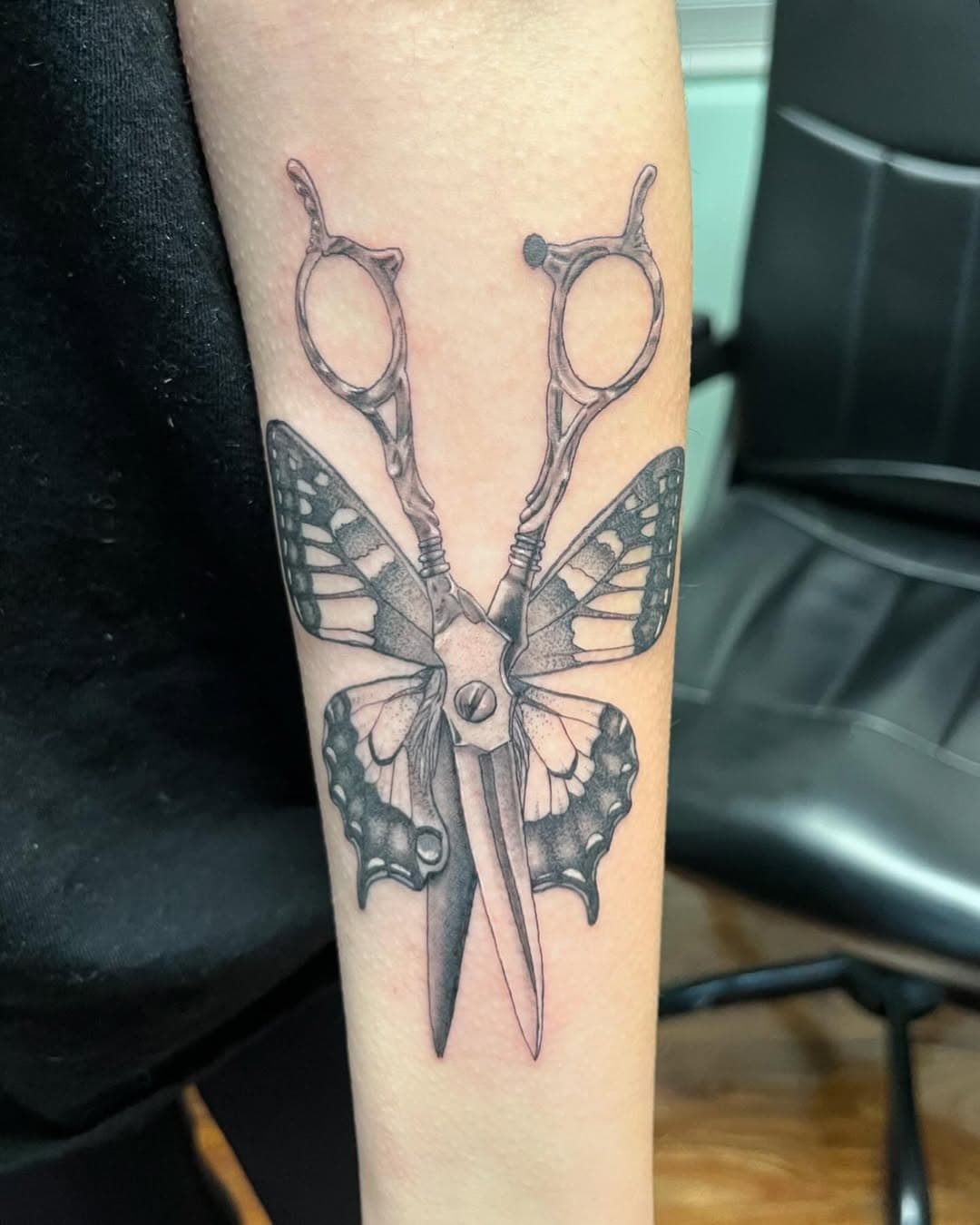 🦋 Butterfly shears 🦋
I have a few spots left for December before I’m all booked till the next year :)
📌Friday the 13th this December!
-
#modestotattoos #tattooartist #tattoos #riverbankca #riverbanktattoo #tattoo #209 #209tattoo #209tattooartist #209tattooartists #modesto #modestotattoo #modestottattooartist #modestoca  #sonoraca #jamestownca #stocktonca #manteca #riponca #salidaca #ceresca #turlockca #oakdaletattoo #stocktontattoos #tracyca #centralvalleytattoos