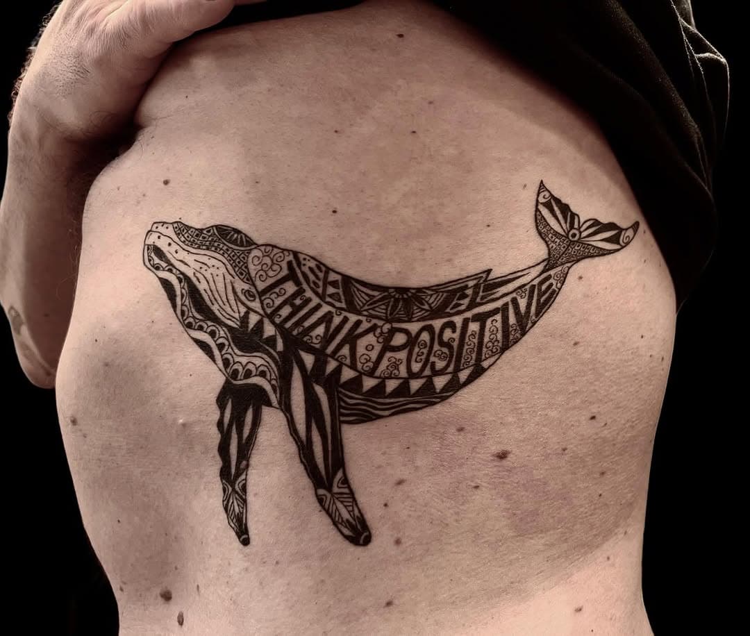 #thinkpositive 
Abgeheilte Arbeit von Ariane 

————————————————————————
@artistocrat_tattoo_hamburg 
@ariane.artistocrat 

#artistocrat #artistocrattattoo #arianeartistocrat #hamburg #hamburgtattooers #hamburgtattoo #tattoohamburg #tattoo #whale #whaletattoo #ornamenttattoo #fineline #quotes #sealifetattoo #tattooink #tattooinspo