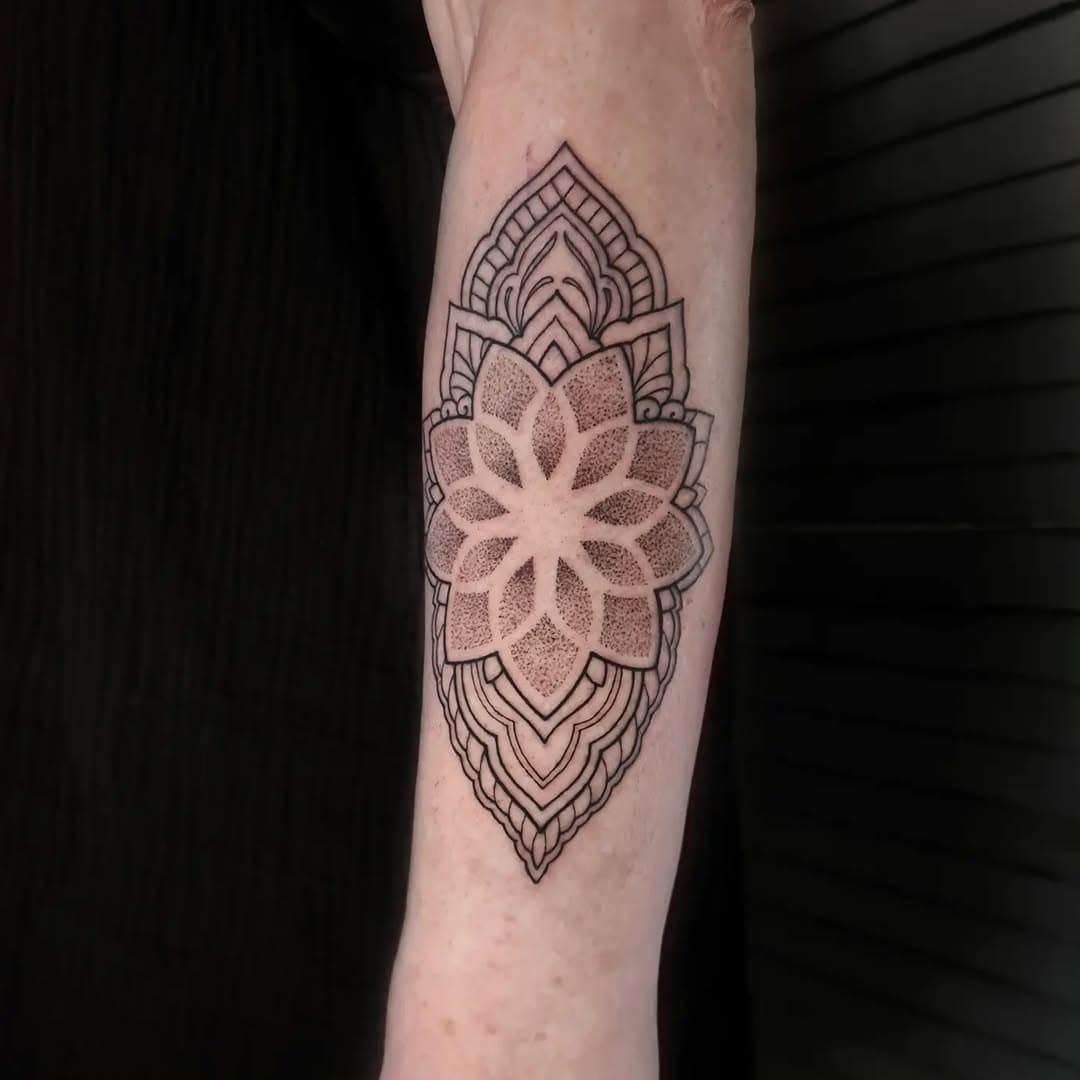 Lovely Mandala Tattoo♡

Hast du auch Lust auf ein ähnliches Motiv?
Dann schicke mir gerne eine Nachricht!

_______________________________
#tattoo #tattoos #ink #inked #art #tattooartist #tattooart #tattooed #tattoolife #tattooideas #love #artist #blackwork #instagood #tattoodesign #mandalatattoo #tattooing #tattooist #dotworktattoo #tattooink #mandala #instagram #me #tattoostyle #photography #drawing #tatuaje #tattooer #traditionaltattoo #tattooboy