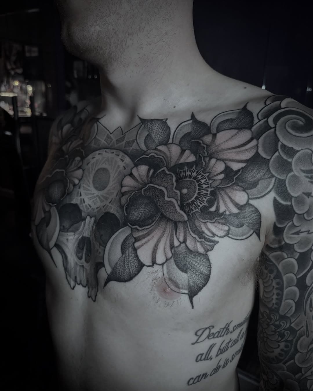 Finally done with this chest piece and I really love this one. Also a little cover up in the process.

Have a few dates left in December and then I’ll be opening my books for 2025.

Dm me to book something!

@longlivetattoocollective 
Proudly using:
@industryinksusa 
@hustlebutterdeluxe 
@hustlebuttercbdluxe 
@fkirons 
@fytsupplies 
@blackworkgloves 
@sorrymomtattoo 
@mdwipeoutz