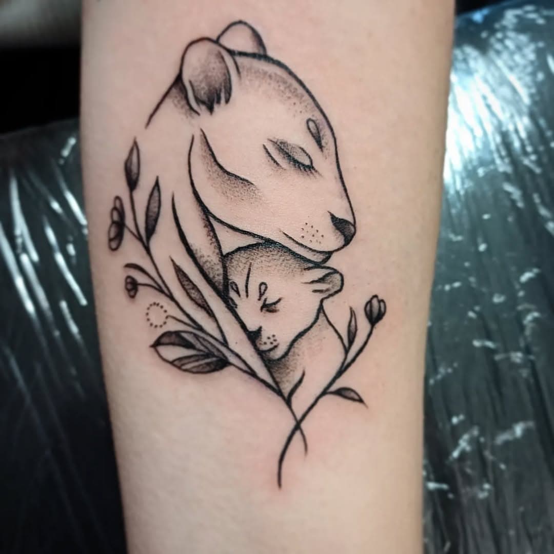 Resident Artist " Phuong Anh Luong " @filth_ink

Ink Department team 

Termine frei ‼️