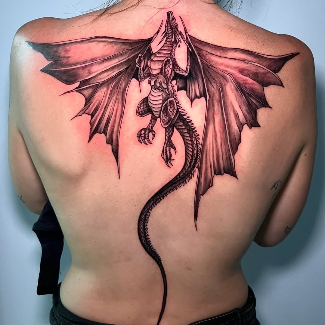 En esta oportunidad, tenemos el gusto de tatuar algo distinto, un dragón medieval esto fue una larga jornada de trabajo💪🏻

⚜️ @ricardotattoo69 ⚜️
.
.
🔸WhatsApp : 0034 632487383 
🔸 Lanzarote - Arrecife 
🔸calle Portugal número 3 local 1
 de lunes a sábado de 12 a 3:30 y de 5 a 8 

#ricardotattoo69 #lanzarote #tatuajesenlanzarote #arrecife