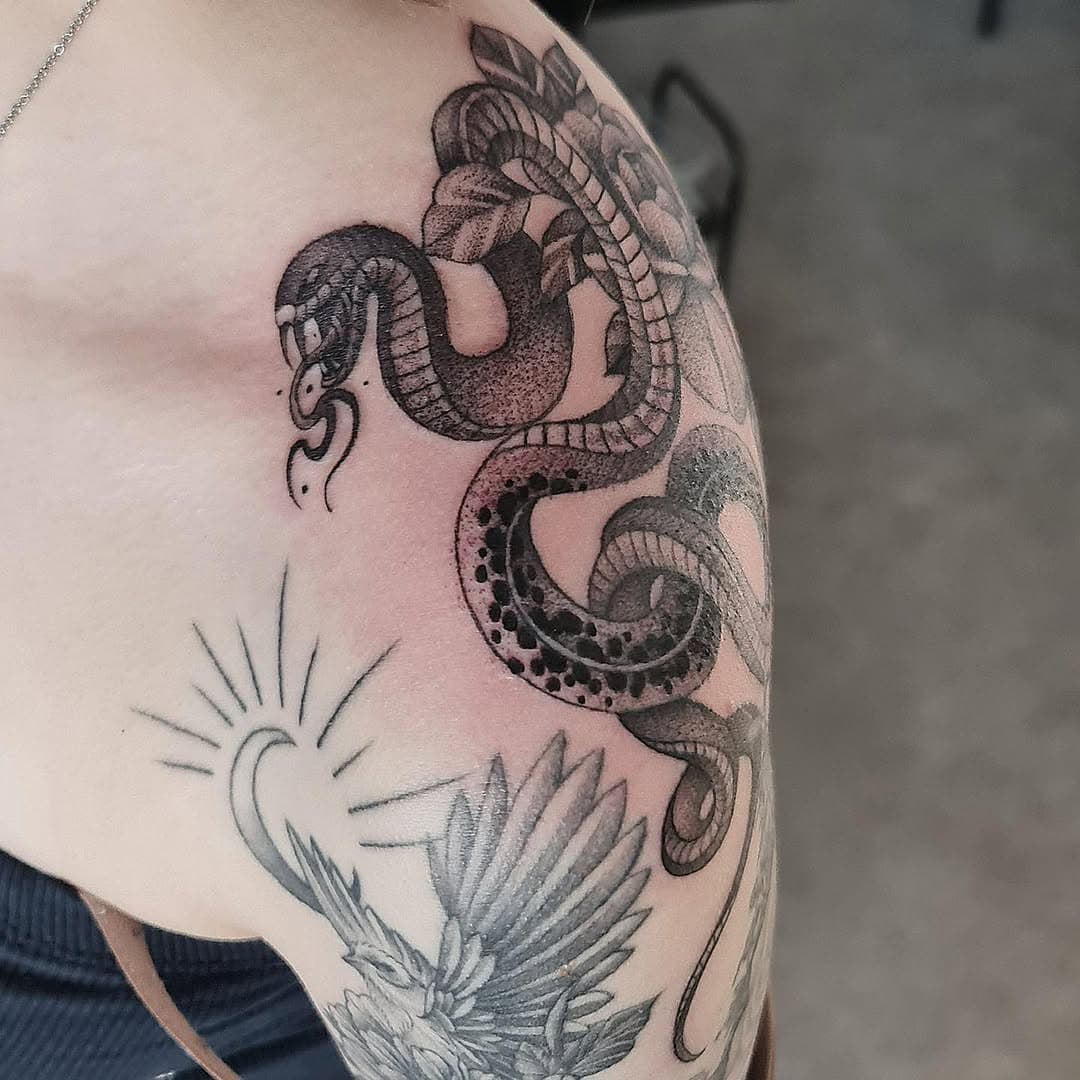 Snake shoulder piece continuation of a sleeve 🤘 

#snake #snaketattoo #shouldertattoo #animal #love #floral #floraltattoo #art #artist #tattoo #tattooartist #tattooideas #tattoodesign #tattoostudio #banbridge #northernireland #ireland #fyp #fypシviralシ2024