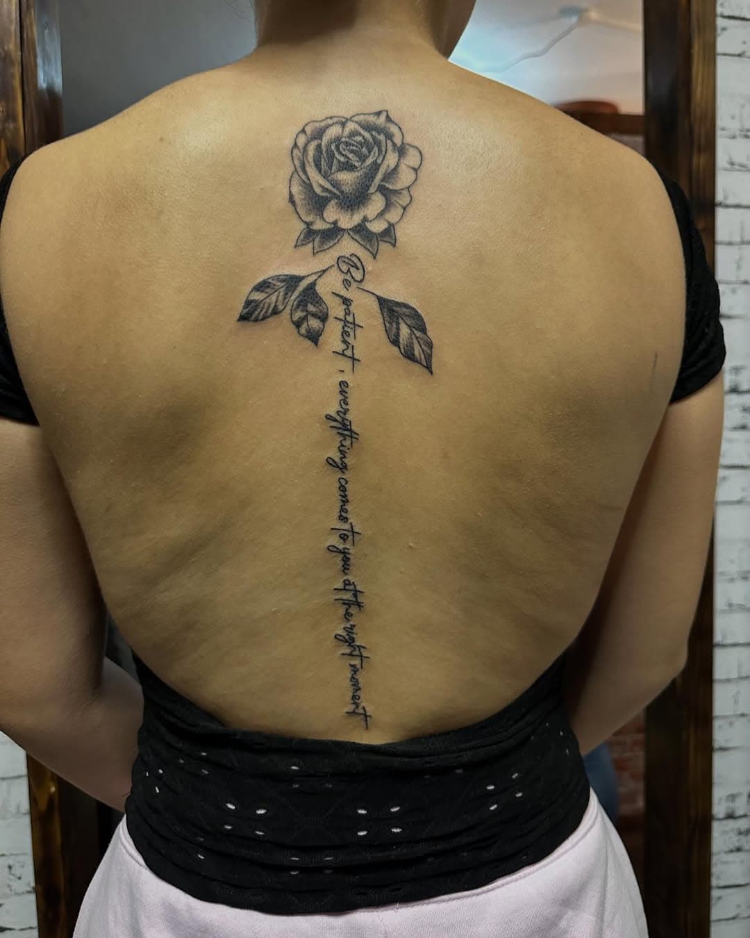 #greyinktattoososnabrueck #rosetattoo #rosentattoo #schrifttattoo