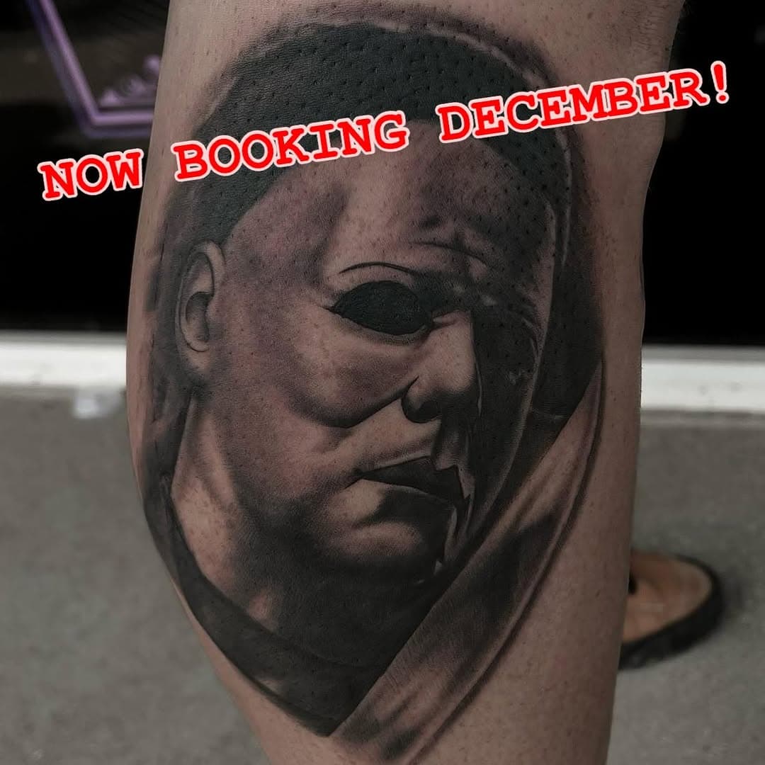 Let’s do some horror stuff this month!! $999 sessions available on newly booked horror portraits all December long! @to_the_grave_tattoo_co  #horror #christmasdeals #giftideas