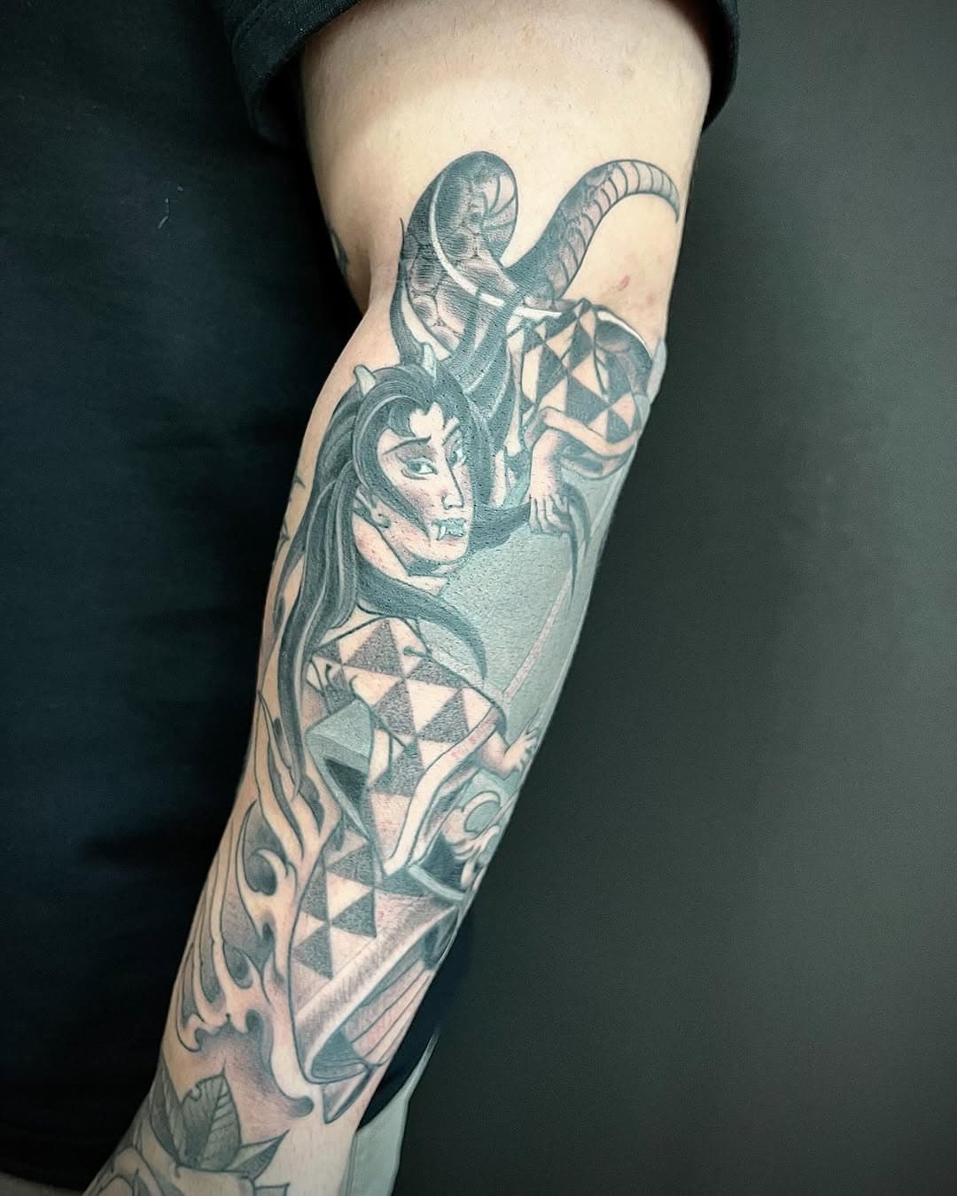 “Kiyohime”feito dias atrás p/ o Dr. @ggrangier ….
Valew mais essa brother !!!! Tmj ….
.
@ironworksbrasil 
.
#sp #tattoo #ruaaugusta #oriental #orientalatattoo #kiyohime #juliocubano #horistones #dontbeleievethehype