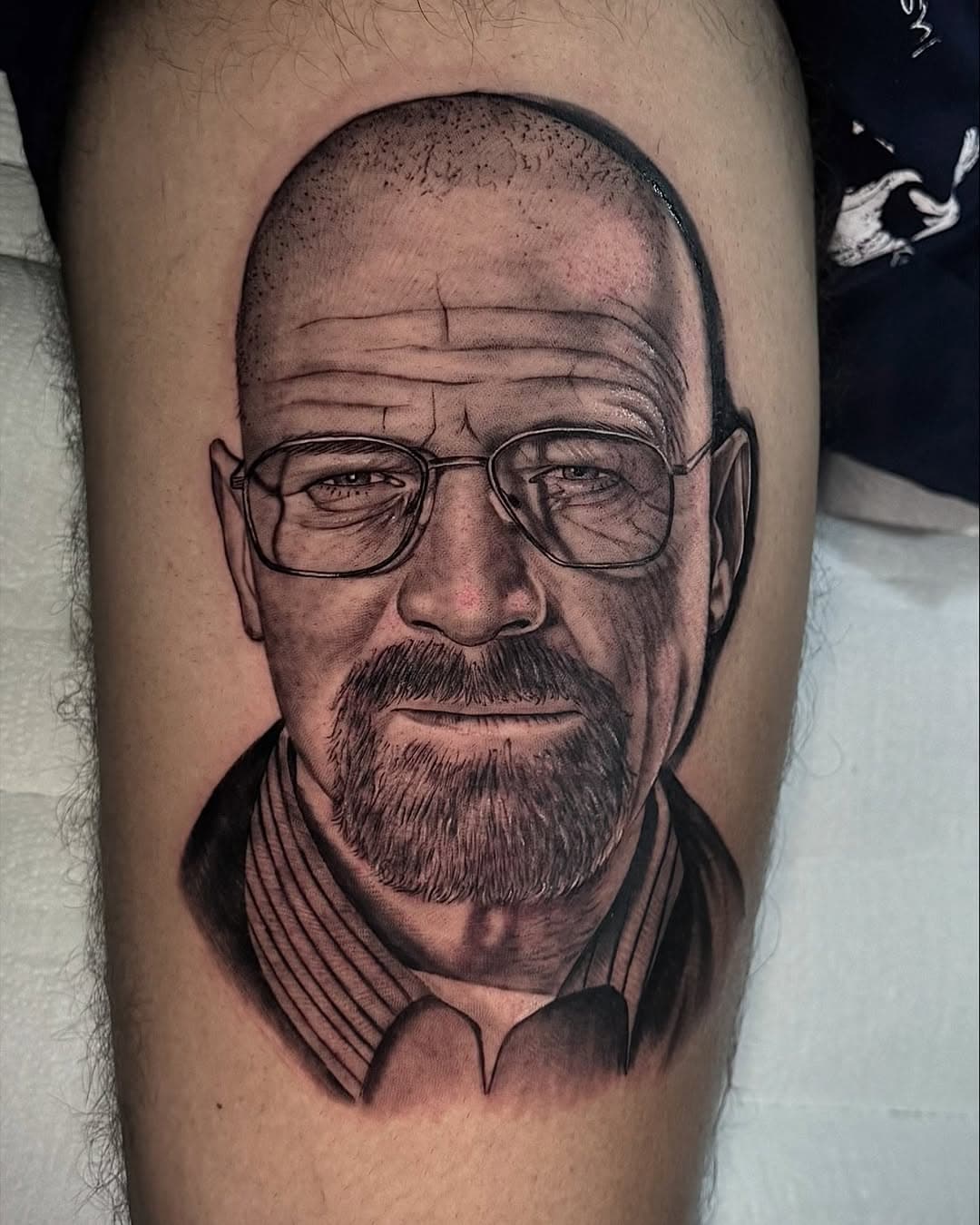 Walter White - Breaking Bad 

Orçamento e agendamento pelo WhatsApp (68)999417204