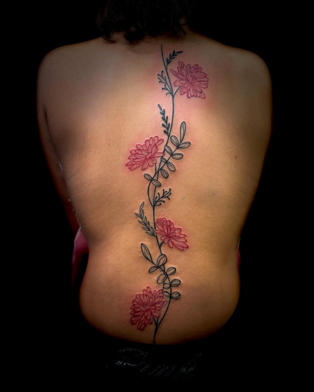 Floral spine tattoo…🌟
Artist: Inki 
-
#explore#video#post#inkiadore#tatooo#post
#inkiadore#tattooshop