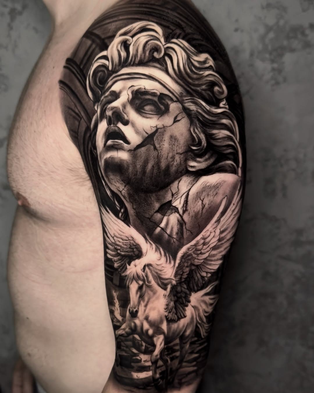 Mitologia griega —
@fkirons @vicecolors_official @tattooproton @versuscartridge
—
#thebestspaintattooartists #blackandwhitetattoo #portraittattoo #realistictattoo #tattooed #tattoo2me #realismotattoo #tattoolife #instagram #tattoo #bodyart #tattooart #viralpost #viralinstagram #viralvideos #viral