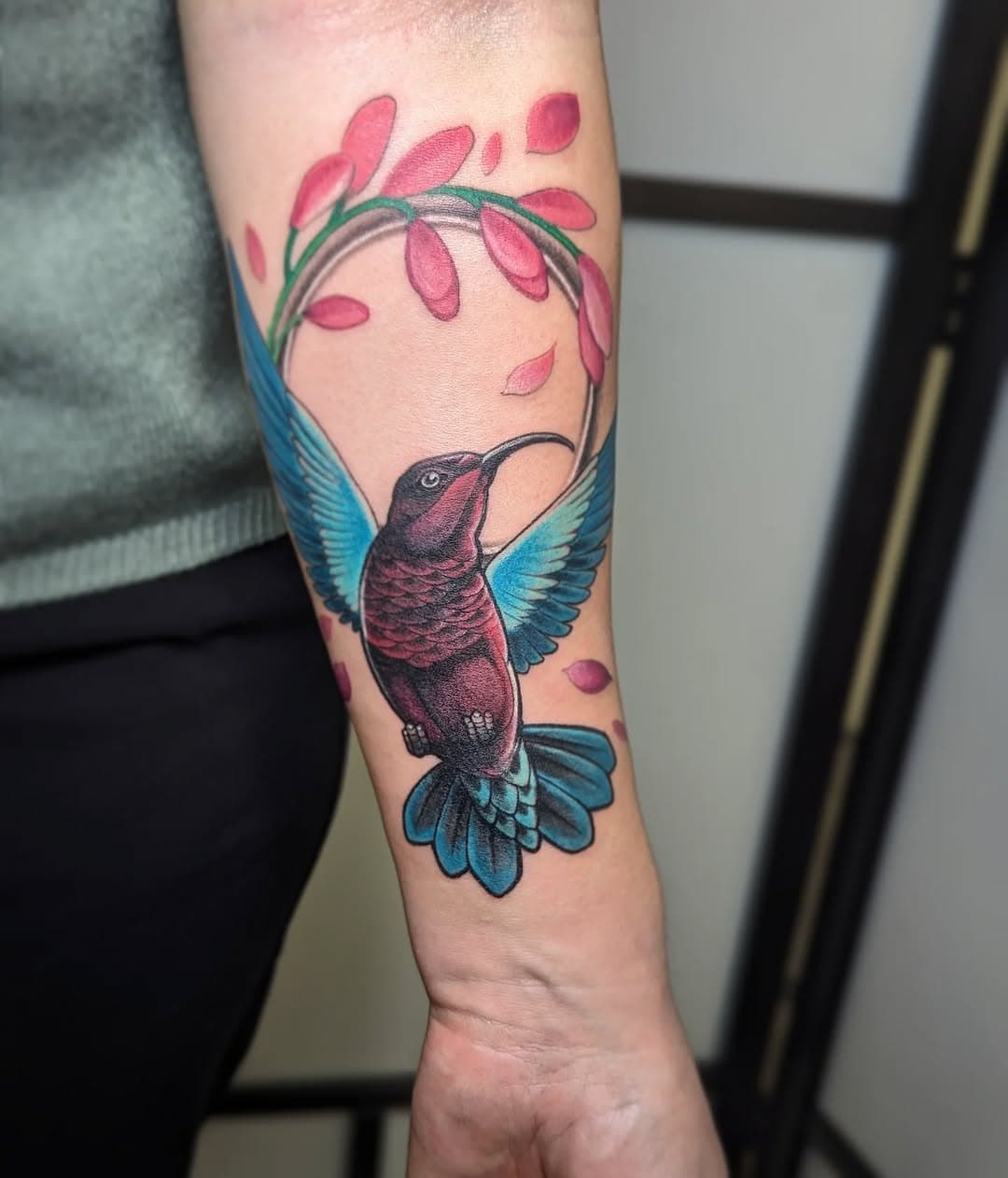 ✨ COLIBRI ✨
Merci pour ce projet ☺️
.
.
.
.
.
#neotraditional #neotraditionaltattoo #tattoo #colibri
#bird #tattoocommunity #colortattoo #handmade #trott_seb #var #toulon #frenchtattooartist #inkedup #inked