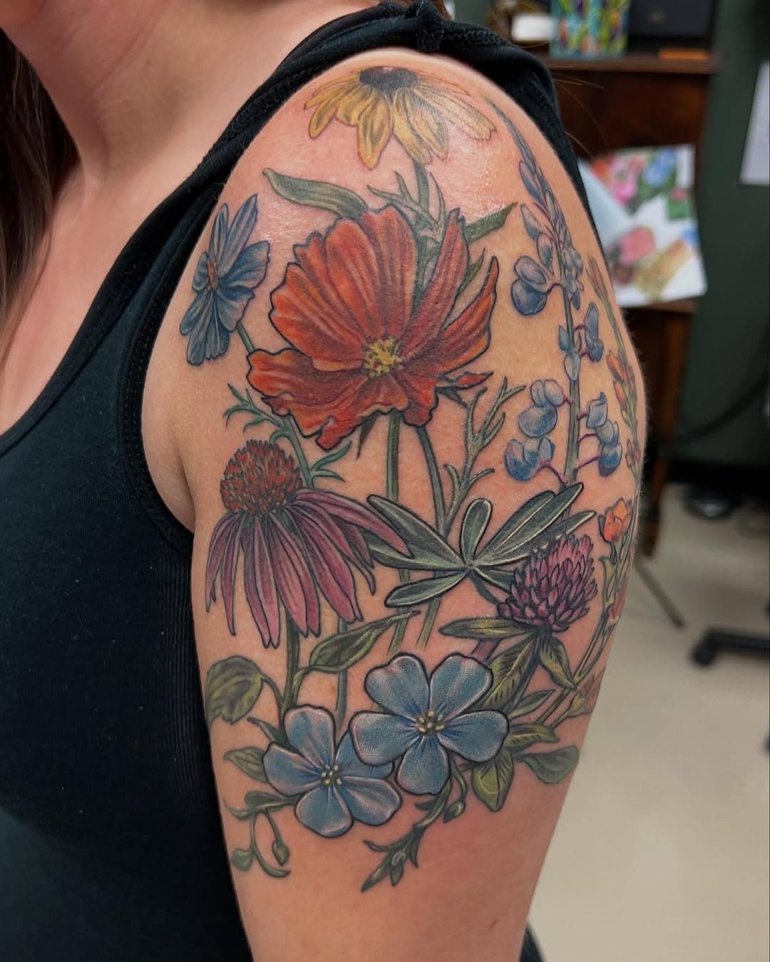 Muted palette wildflowers for Carolyn! ☺️