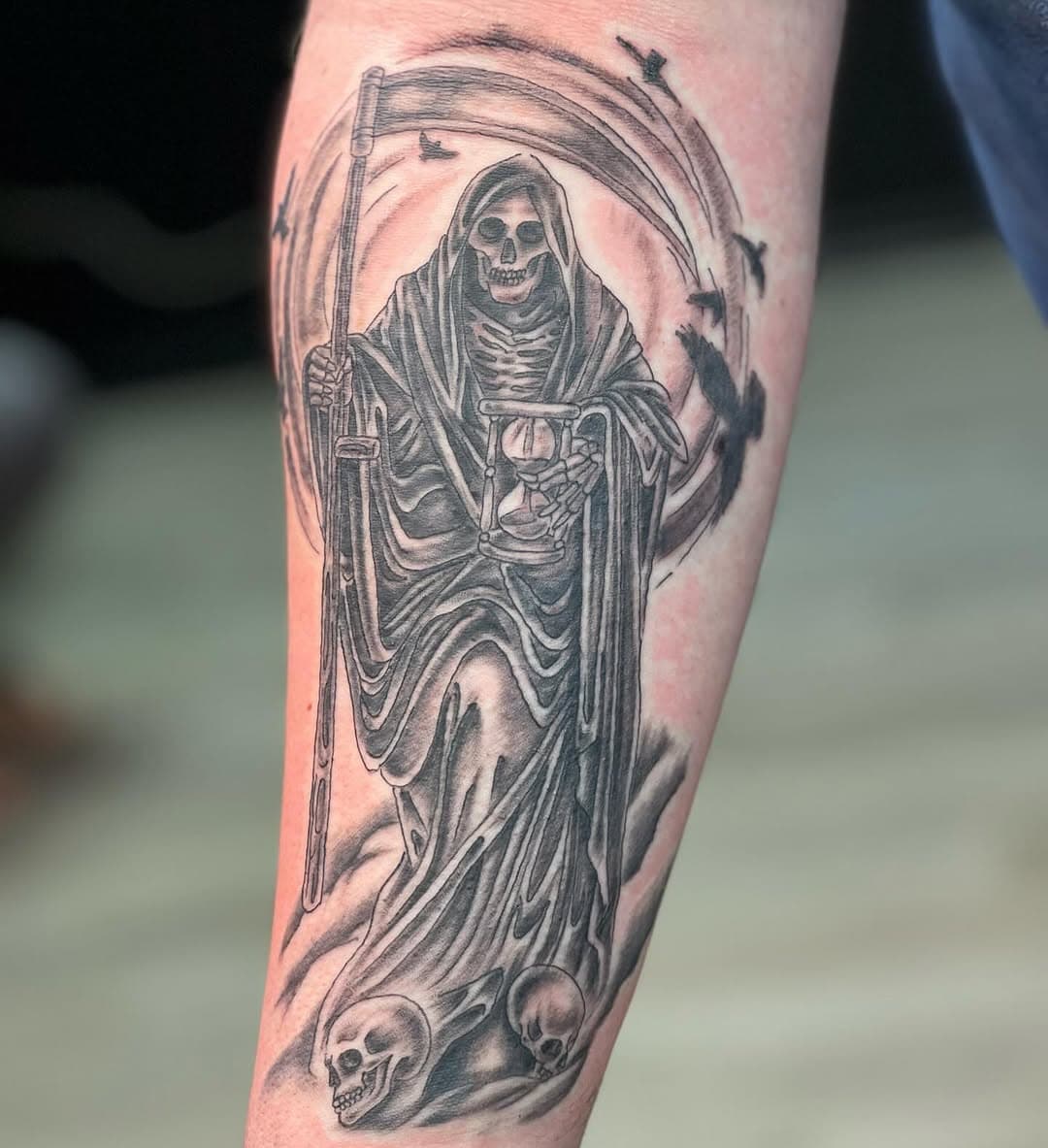 Grim reaper.  #scarletmoontattoos #stauntonva #margarethurtme #shenandoahvalley #femaletattooer #femaletattooartist #tattoo #tattoos #peaktattoomachine #allegoryink #blackandgraytattoo