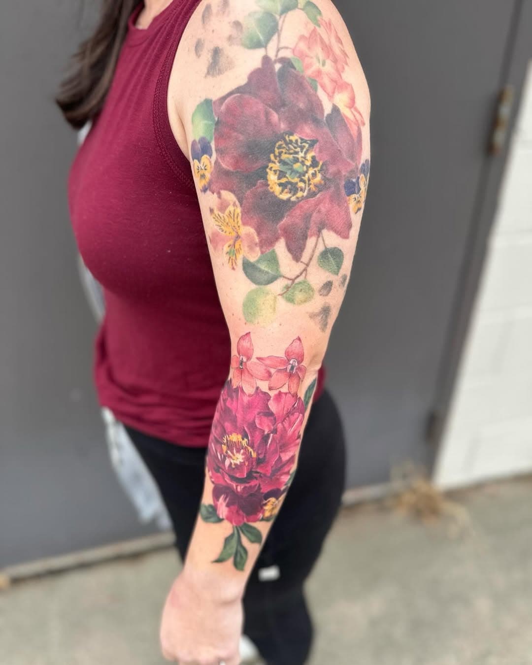 Happy Monday everyone!!
Christmas is right around the corner! Can’t figure out what to get someone? Don’t forget I have gift cards! 
•
•
•
•
•
#ink #inktailor #mn #minnesota #minneapolis #mntattooers #mntattooartist #floral #flowers #floraltattoo #flowertattoo #floralartist #color #realism #peony #larkspur #viola #pansy #eucalyptus #gladiolus #peonytattoo #colortattoo #fusionink #solidink #hypafix #hushanaesthetic #chyennetattooequipment