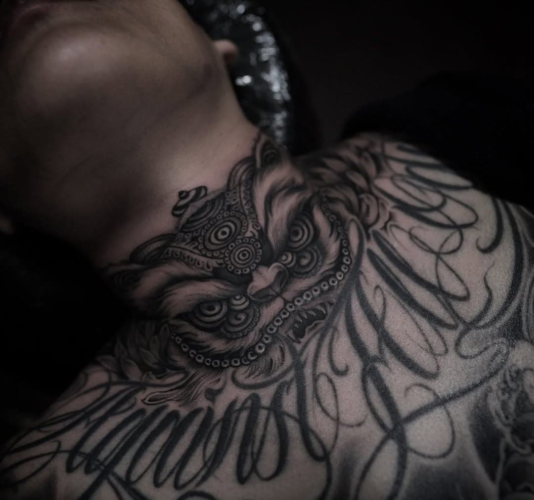 Lion dancer neck piece on @sgv_anna . 
✍️ Script by @vukbones