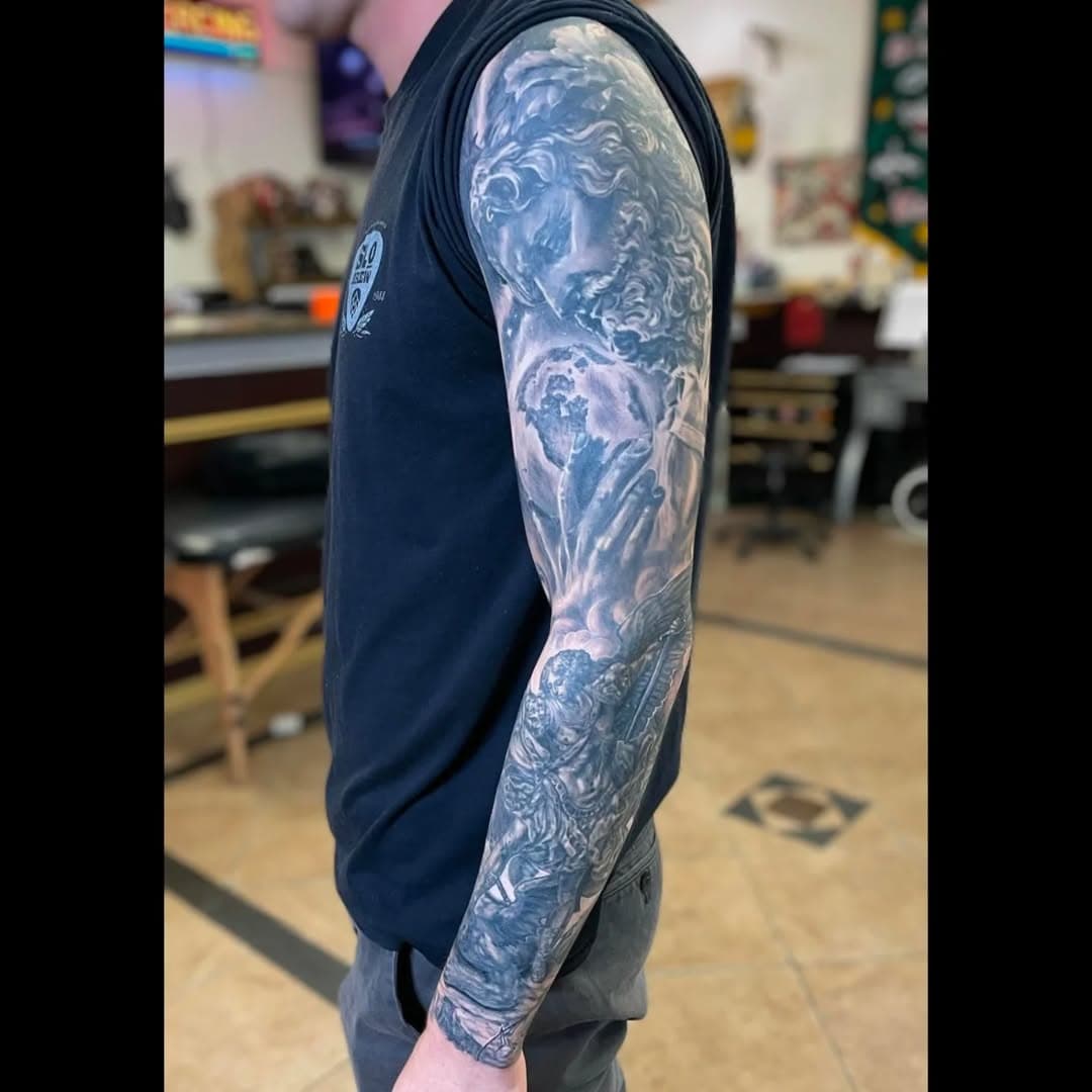 Sleeve by @garlic_breadlocks . To book an appointment, visit the website or his IG page and book directly.