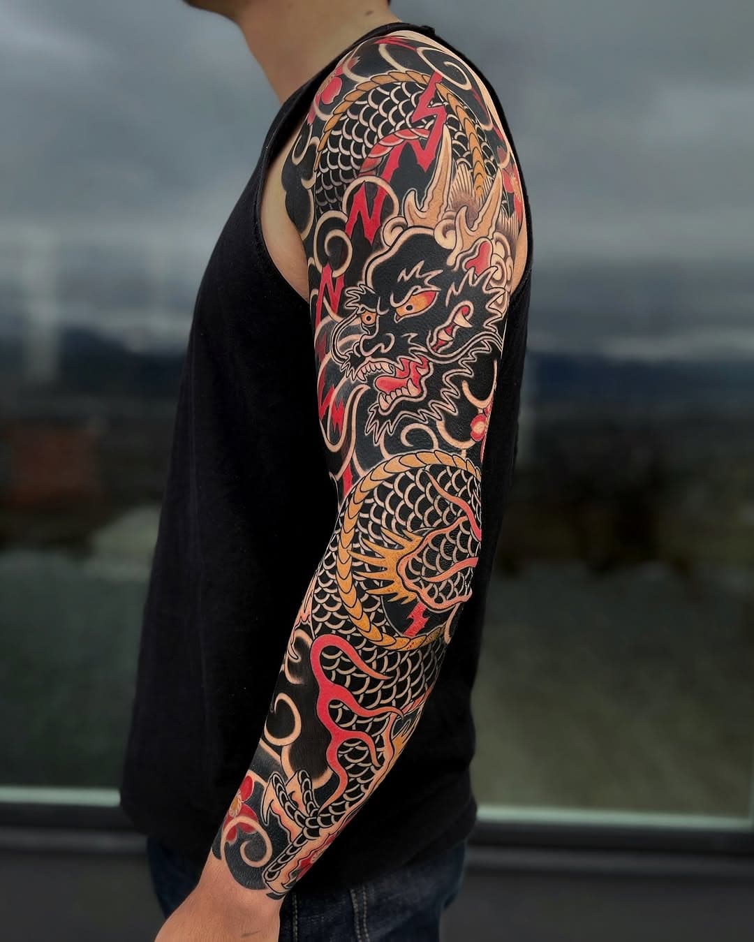 Ending the year with a few dragons… more come! Thanks for coming from Squamish, Sam!
•
@pantheraink @bngtattoosupply 
•
#dragontattoo #japanesetattoo #irezumi #traditionaltattoo