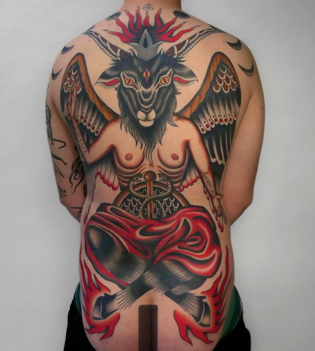 One of my favourite pieces to have worked on this year is this pretty much life sized Baphomet on Rowin. 
(Also has a coverup in the head area) Thanks for getting this, and for the laughs on each session, come back soon to create some more satanic panic please! 

#baphomet #baphomettattoo #666