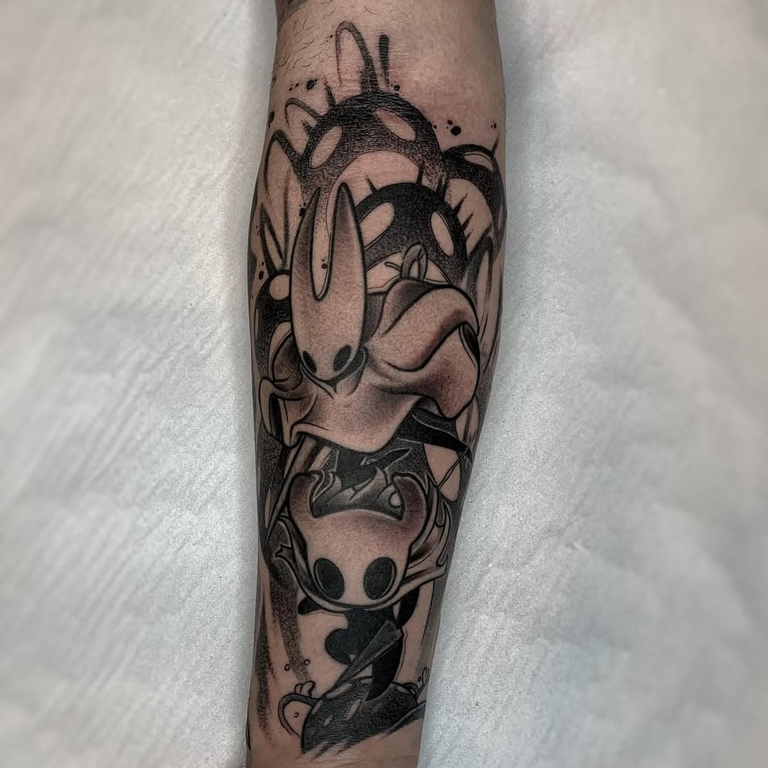 HOLLOW KNIGHT - TATTOO TOUCH UP
Hollow knight - reforma de tattoo.
.
.
.
.
#touchuptattoo #touchup #londontattoo #london #tattooeurope #europe #hollowknight #hollowknighttattoo #geektattoo