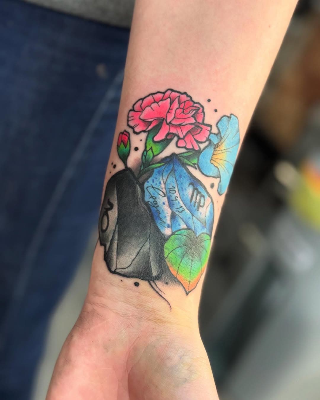 Birth flowers & birthstones (cover up)
.
.
.
#tattoo #tattoos #tattooedwomen #tattooedpeople #tat #tats #tattooaddict #tattooaddicts #tattooedwomen #tattooedgirls #colour #colourtattoo #tattoolife #tattooed  #tattooing #tatuaże #tatuażeuzależniają #manchester #chorley #positivevibes #coverup #coveruptattoo #zodiac #zodiacsigns #flowers #nature
.
@tattooeverythingsupplies 
@rawtattoosupplies 
@rawpigmentseu 
@rawpigments 
@thermatekk 
@ghosttattooco 
@ghostcartridges 
@peachtattoosupply 
@peachcartridge