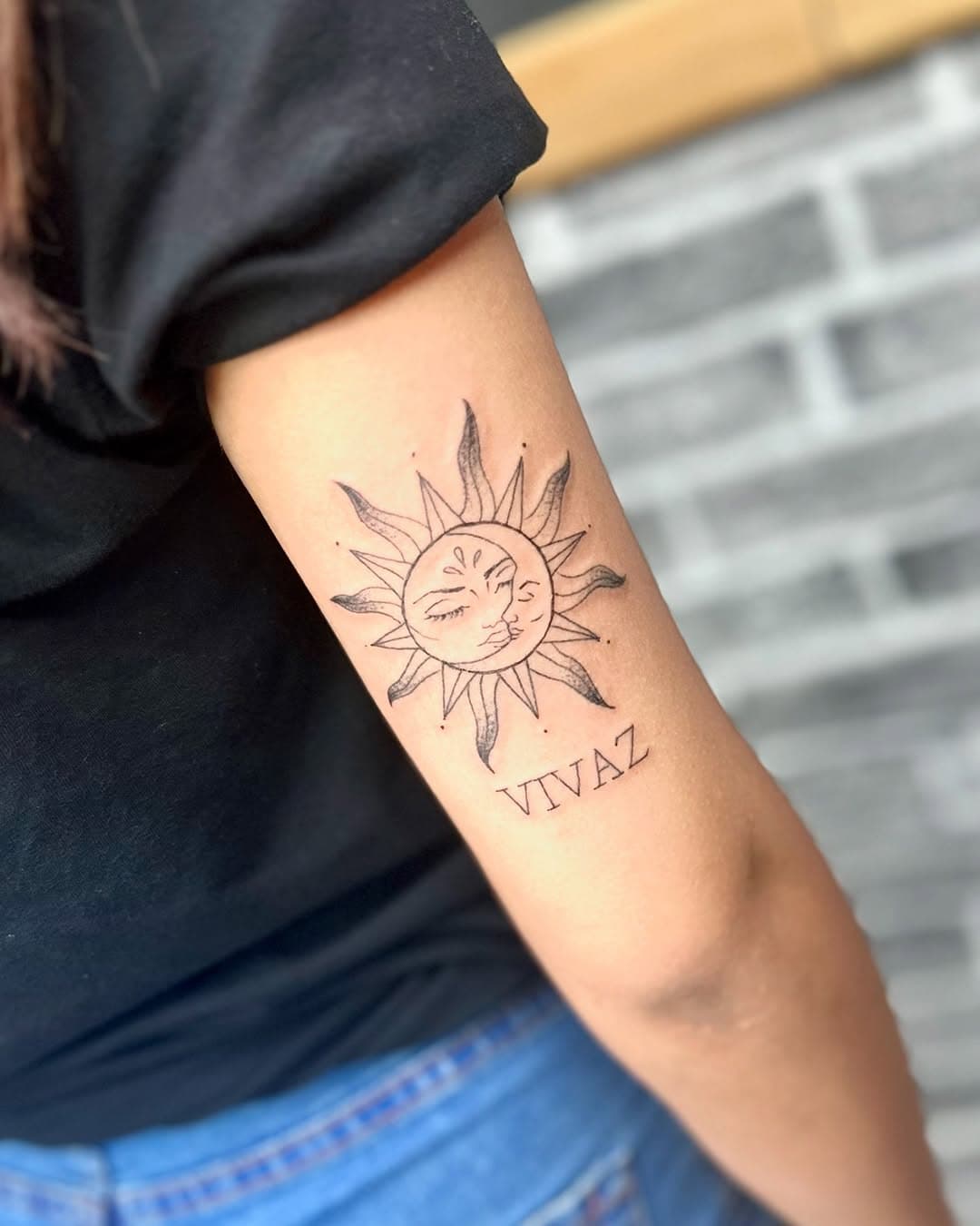 Gostou? Entre em contato para fazer o orçamento da sua tatuagem.

📲 Contato:  cel/wpp +55 (021) 96872-3172 ou via DIRECT
🌎 Estrada da Barra da Tijuca  3142 sala 201. (Itanhangá/Tijuquinha)
💉Tatuador: Sebastian Wagnos
______________________________________________
@itanhagaink #itanhangaink #barradatijuca #tijuquinha #anil #riodaspedras #jacarepaguanoticiasrj #tattoorj #traçofino